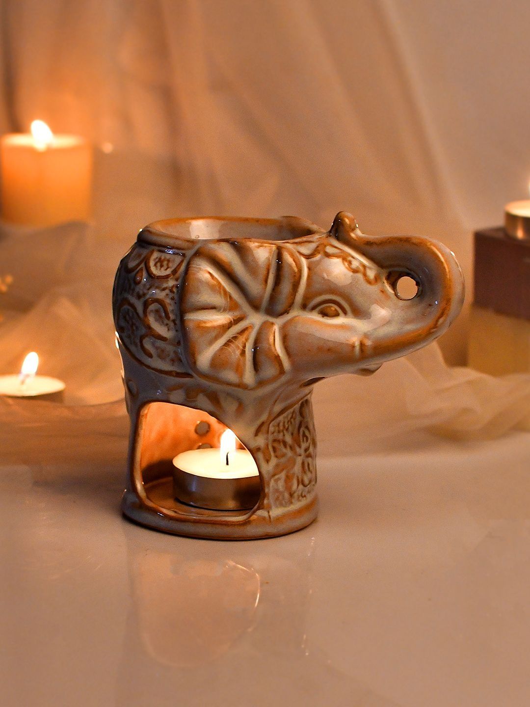 Aapno Rajasthan Brown & White Elephant Design Ceramic Aroma Oil Diffuser-picture-35