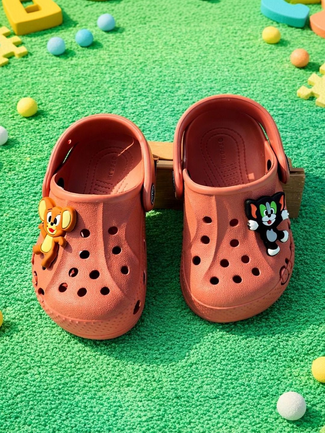 FABBMATE Unisex Kids Clogs Sandals-picture-27