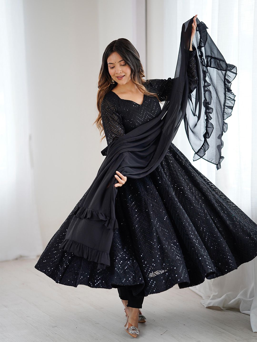 LEGEND WEAR Women Ethnic Motifs Embroidered Panelled Sequinned Kurta with Churidar & With Dupatta