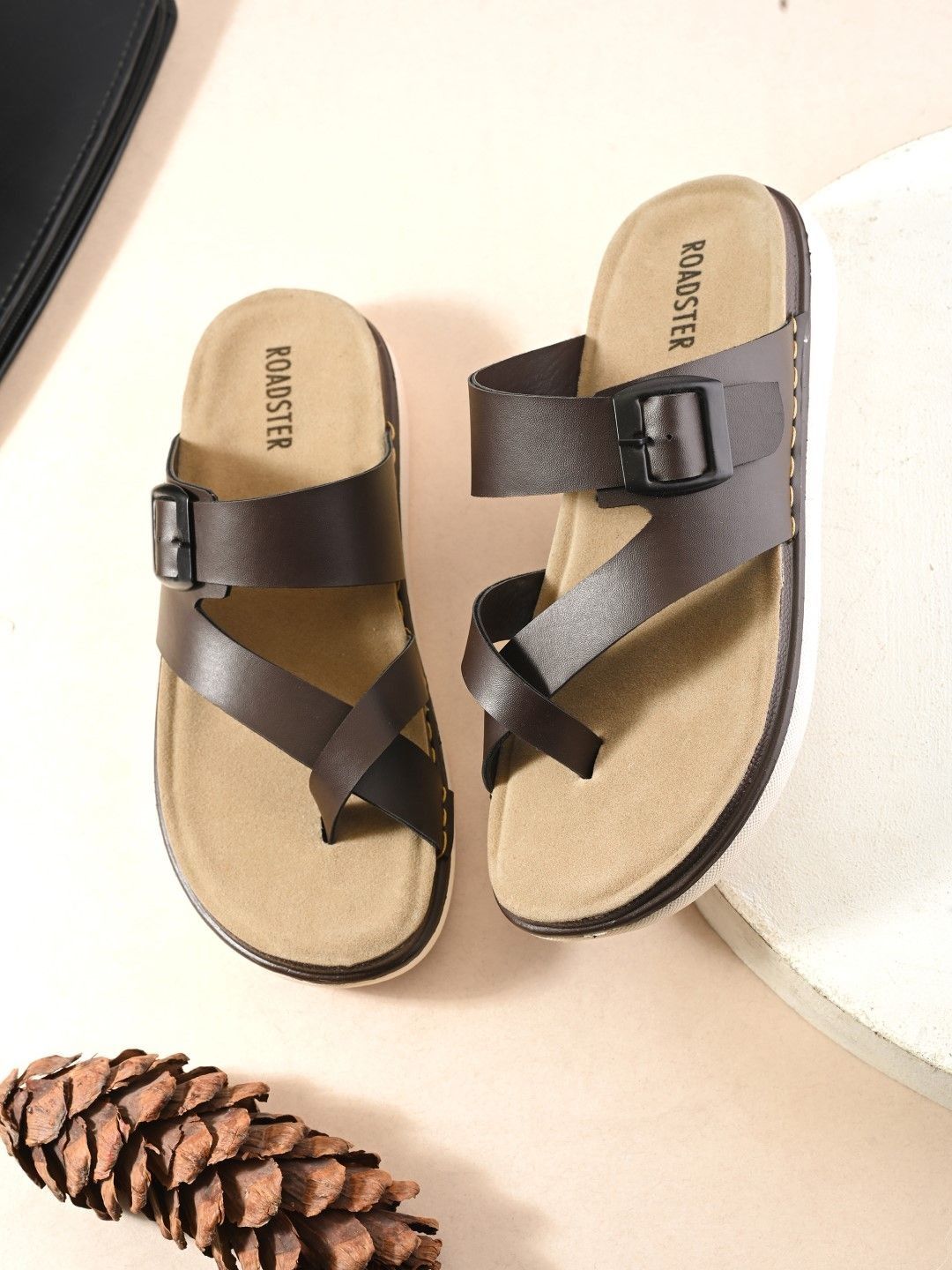 The Roadster Lifestyle Co Men Buckle Comfort Sandals-picture-25
