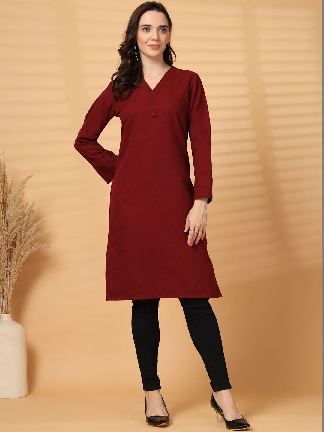 DEIFIC V-Neck Kurti-image-0
