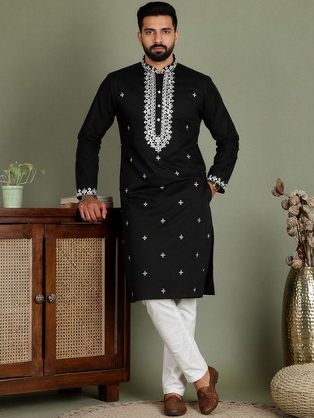 HERE&NOW Men Ethnic Motifs Embroidered Regular Thread Work Pure Cotton Kurta with Pyjamas-picture-38