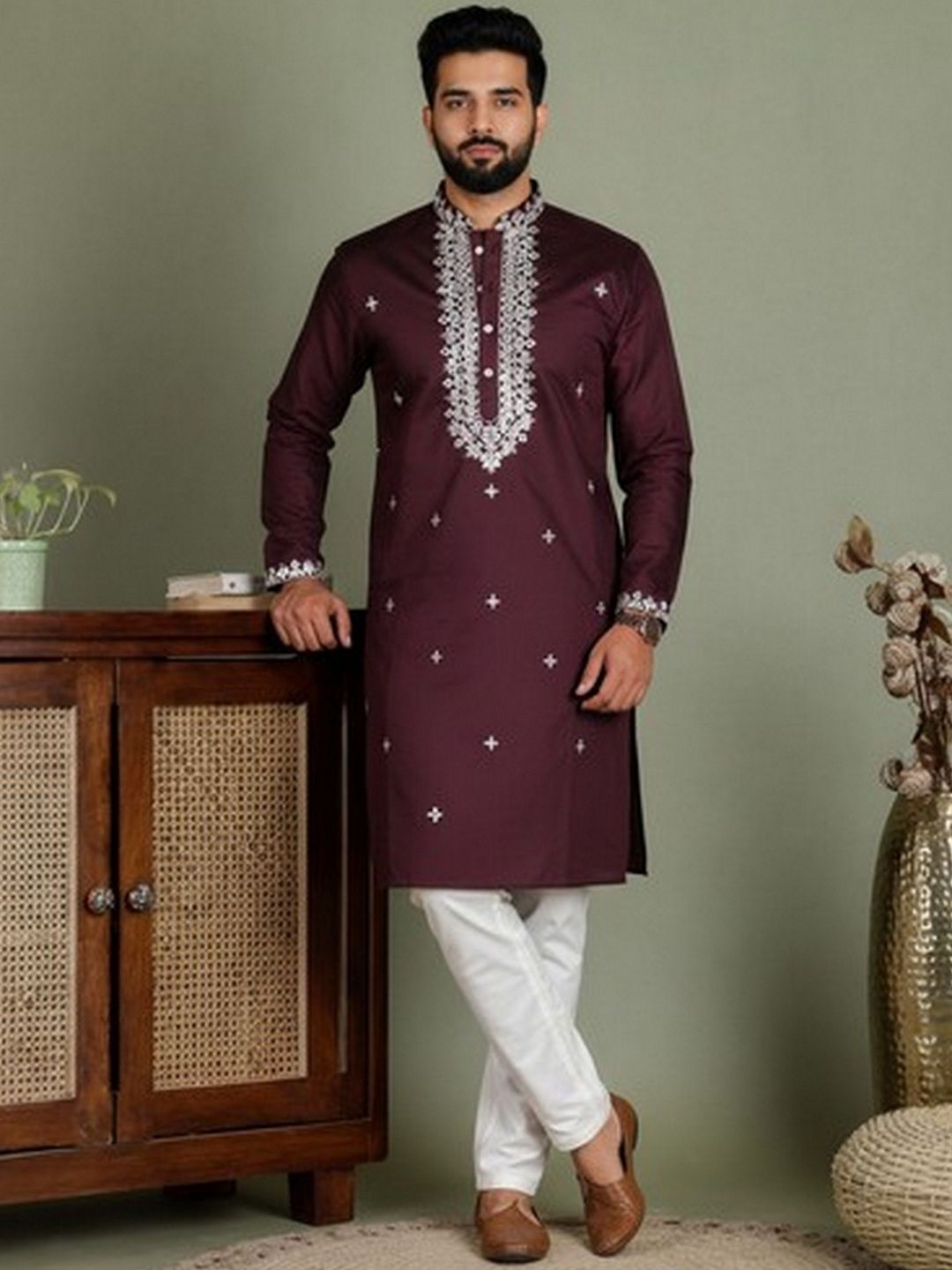 HERE&NOW Men Ethnic Motifs Embroidered Regular Thread Work Pure Cotton Kurta with Pyjamas-picture-43