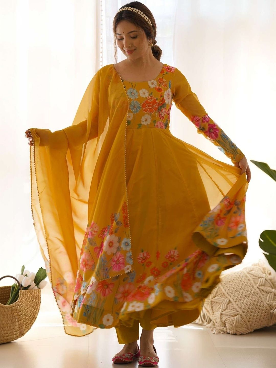 SAJAVAT ETHENIC WEAR Women Floral Printed Panelled Kurta with Trousers & With Dupatta
