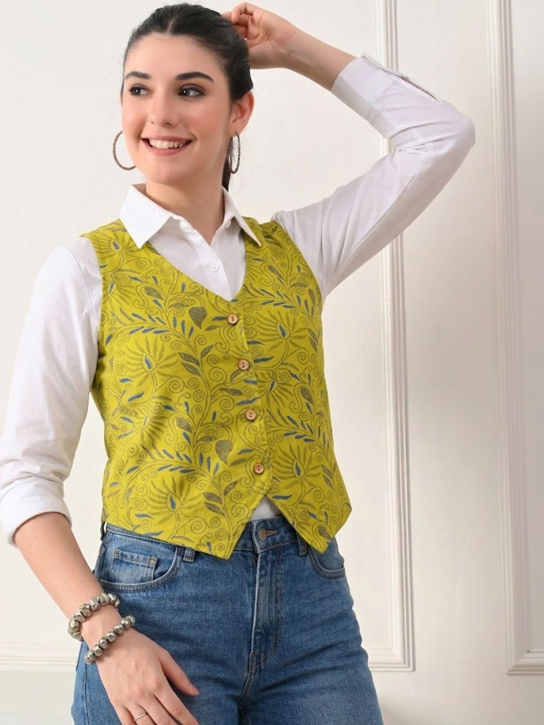 DECKEDUP Printed Cotton V-Neck Woven Waistcoat-image-15
