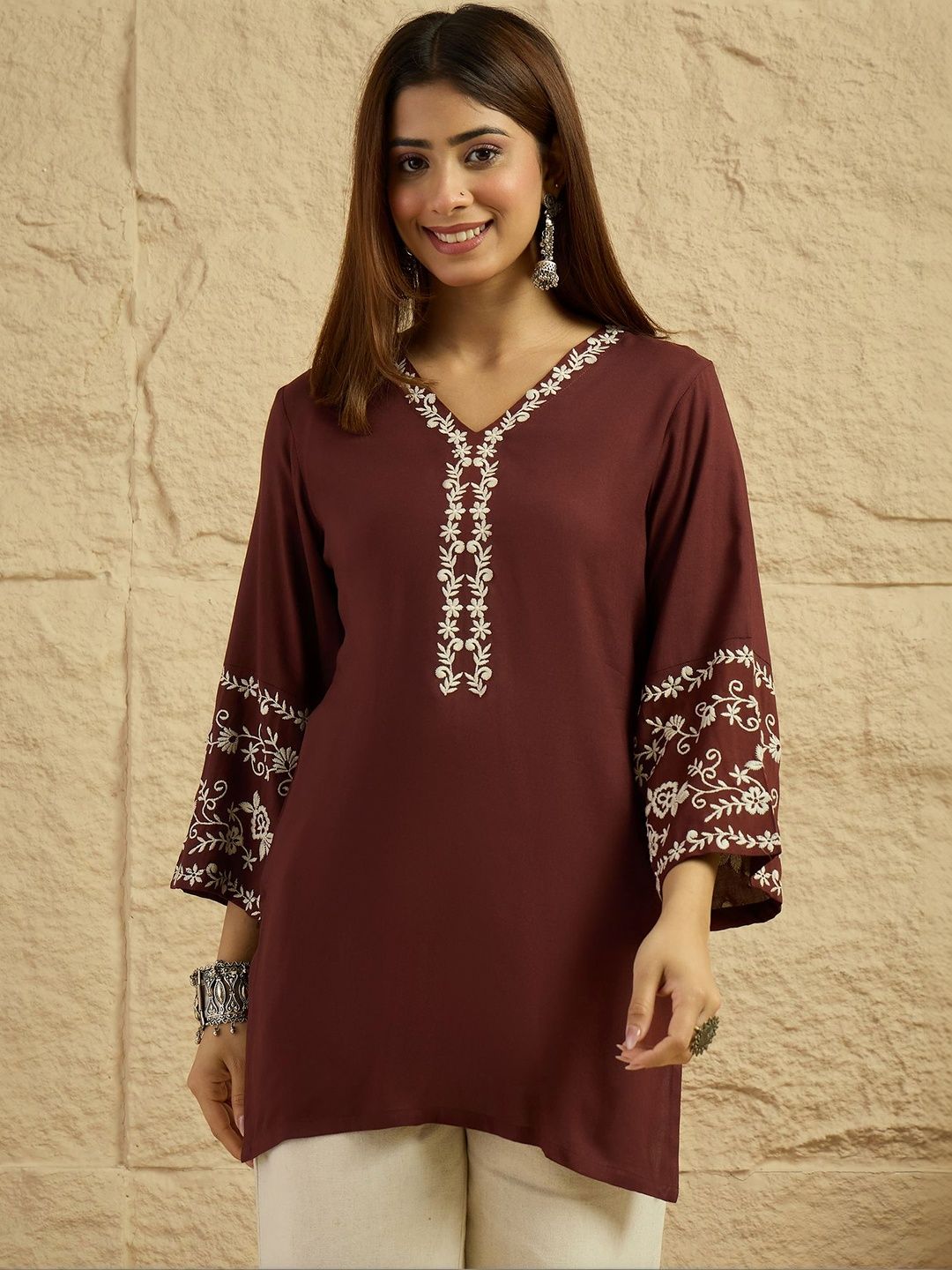 Anouk Embroidered V-Neck Thread Work Thread Work Kurti-picture-30