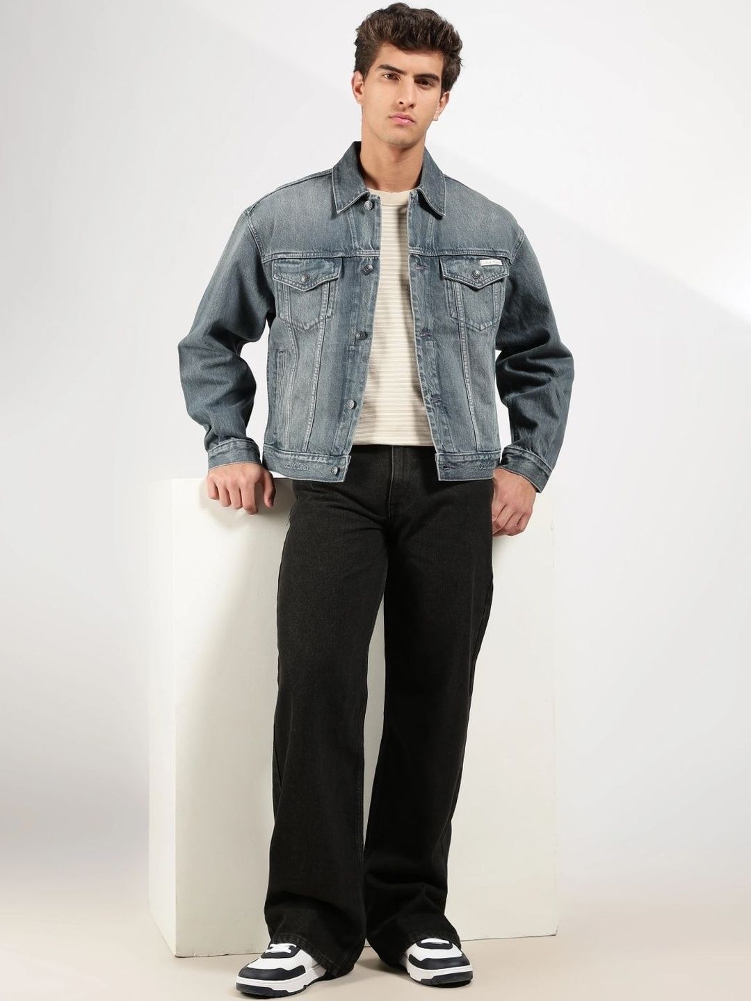 Calvin Klein Jeans Men Denim Jacket-picture-32