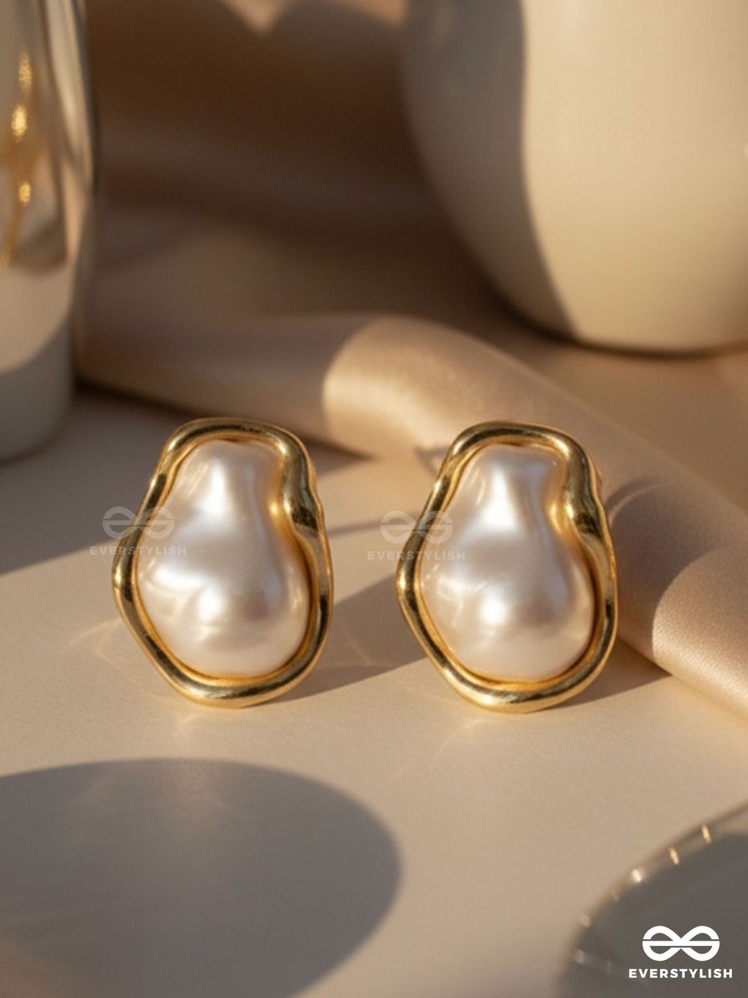 EVERSTYLISH Classic Studs Earrings-picture-32