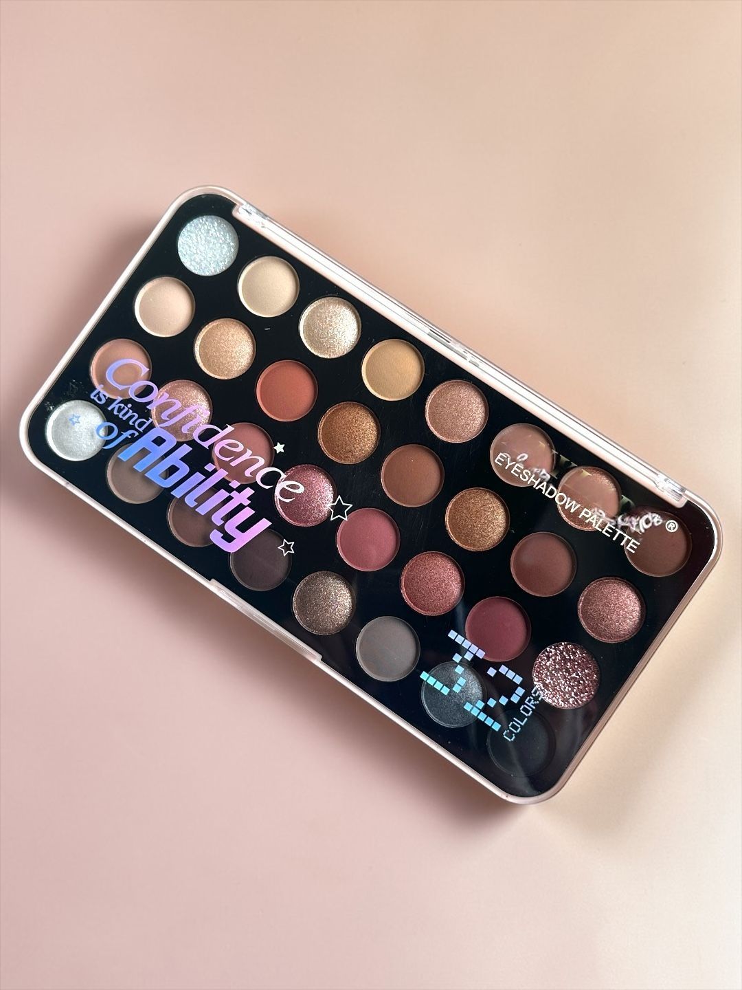 color strokes 32 Shades Atistry Eyeshadow Pallete - Confidence-A-picture-41