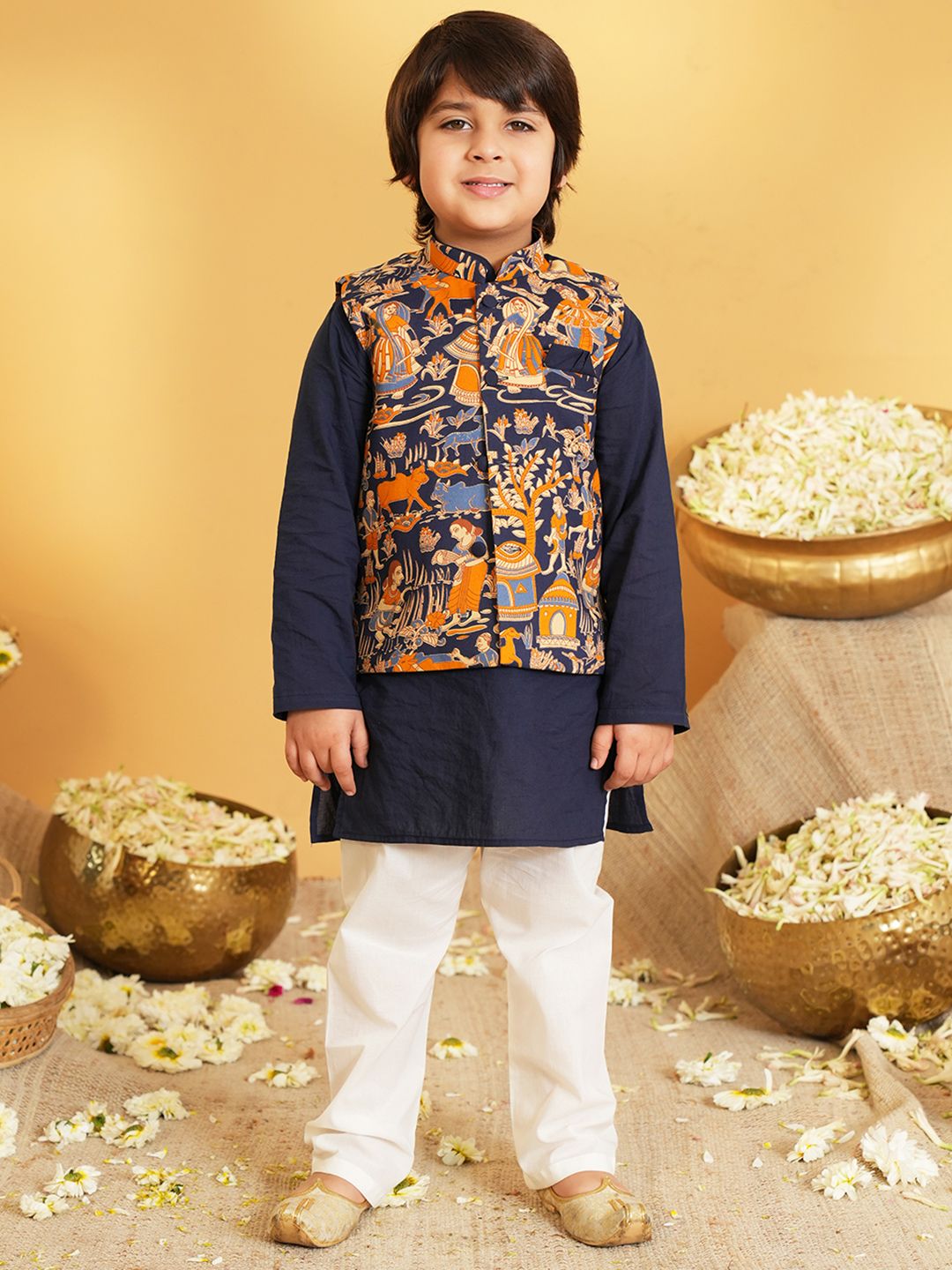 Aj DEZInES Boys Printed Regular Pure Cotton Kurta with Pyjamas-picture-37