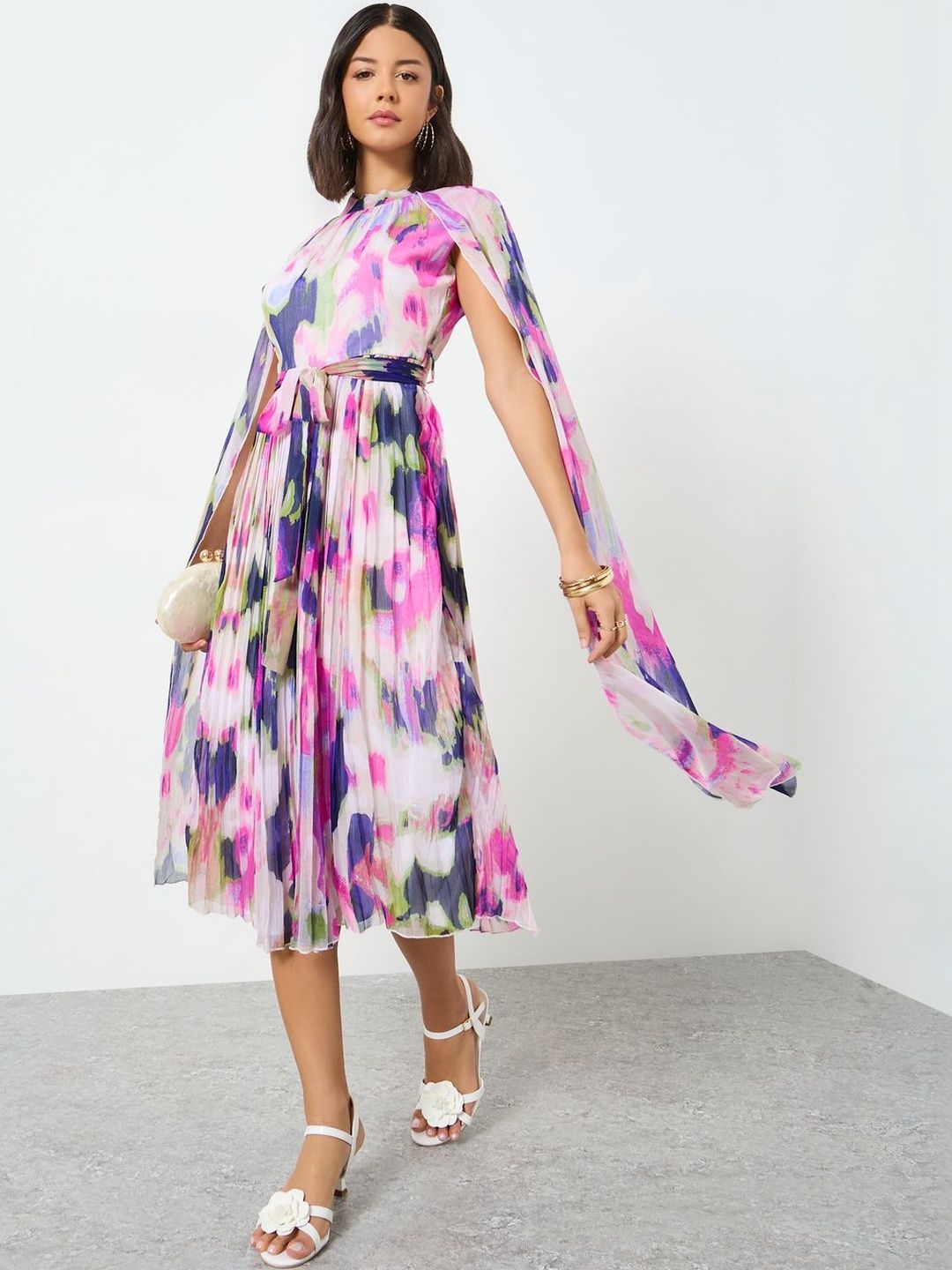 Styli Cape Sleeve A-Line Midi Dress-picture-14