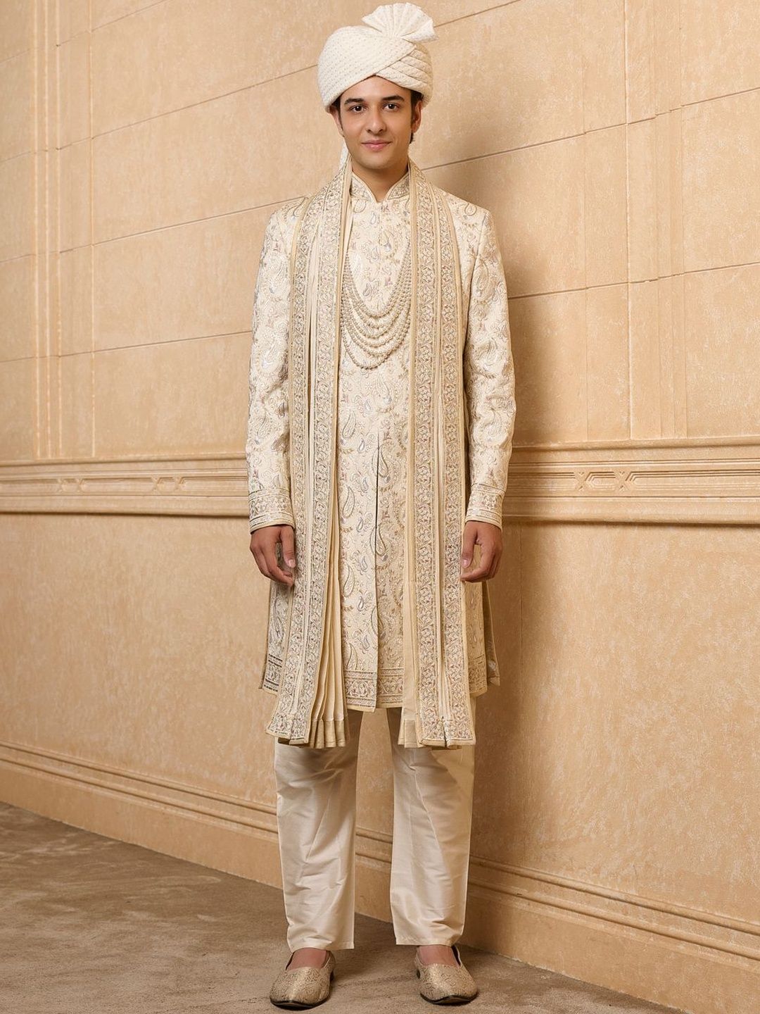 Tasva Men Embroidered Mandarin Collar Sherwani-picture-33