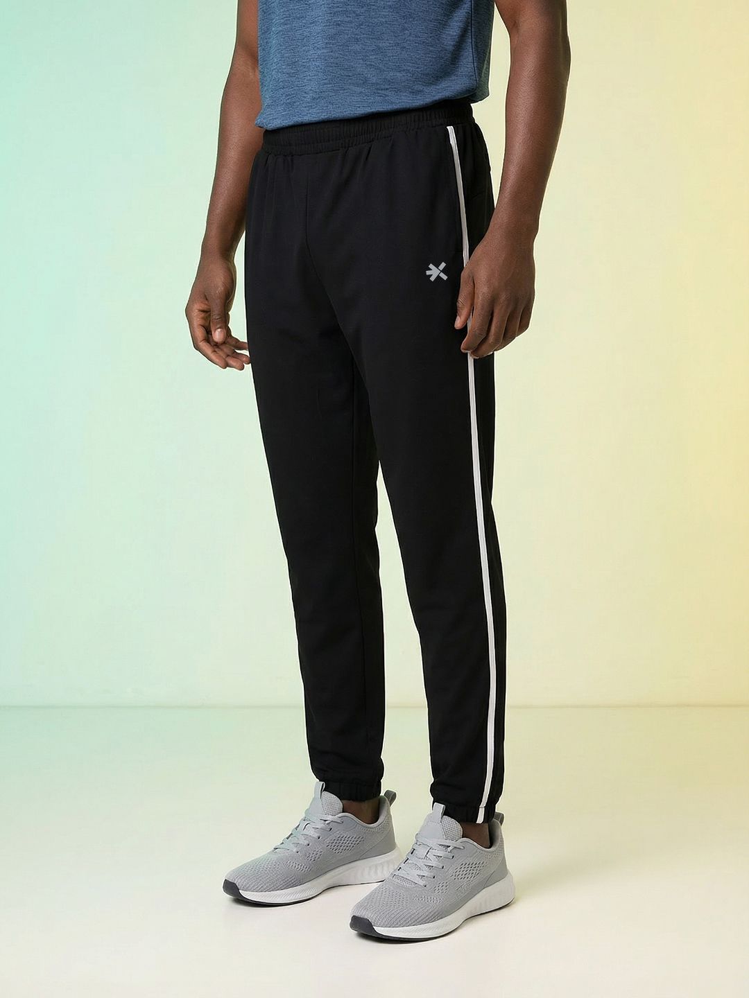 HRX by Hrithik Roshan Men Side Stripes Rapid-Dry Running Joggers-picture-13