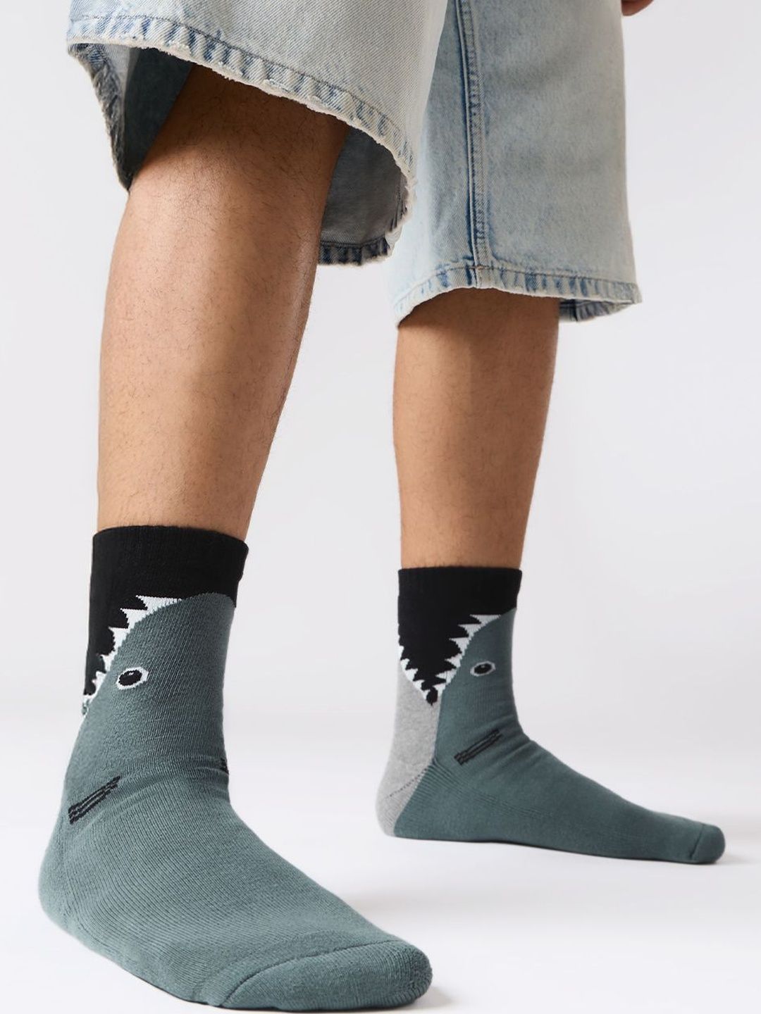 The Souled Store Unisex Cotton Blend Colourblocked Above Ankle Socks-picture-36