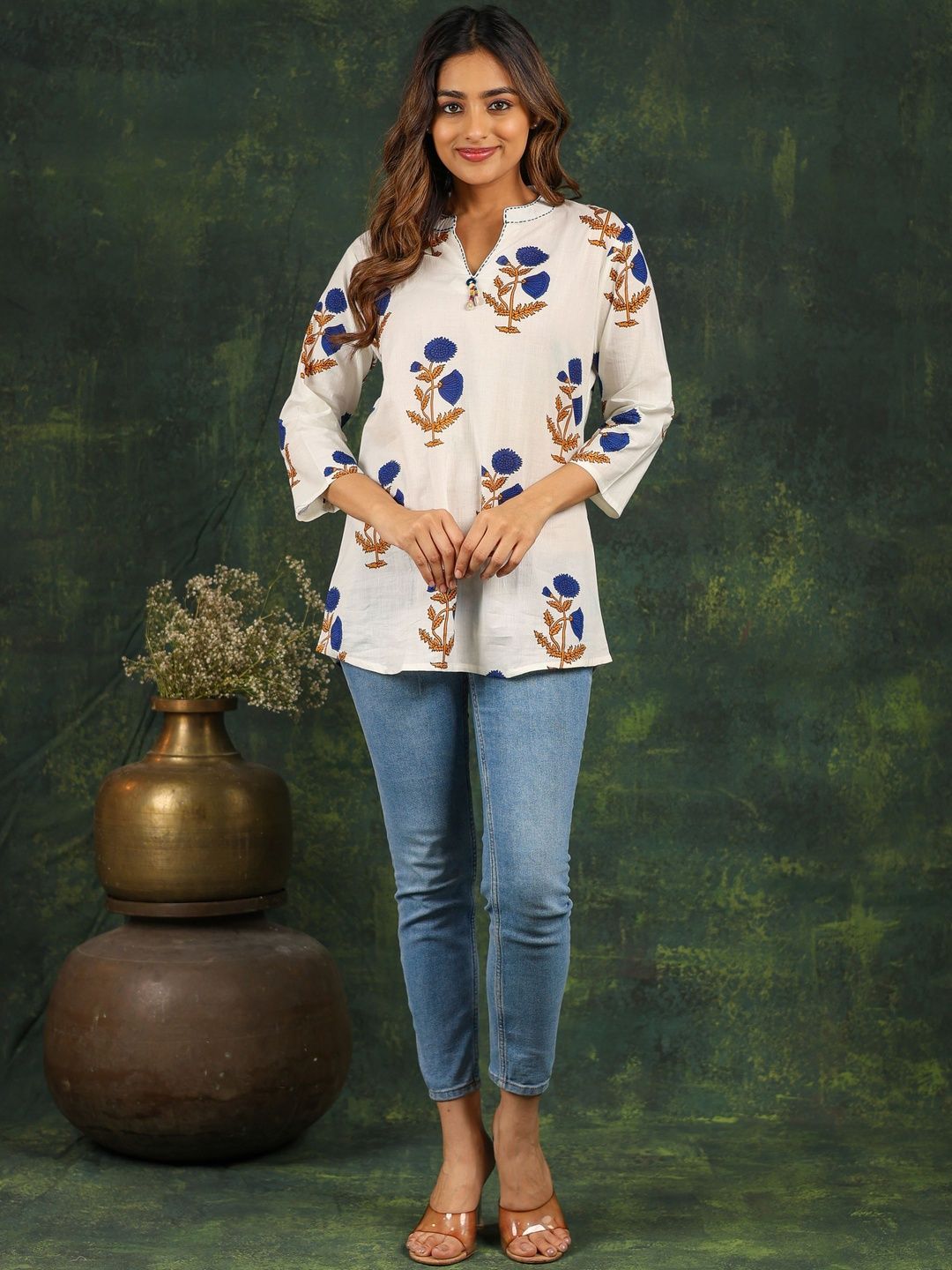 AADIKALA Floral Printed Mandarin Collar A-line Kurti-picture-42