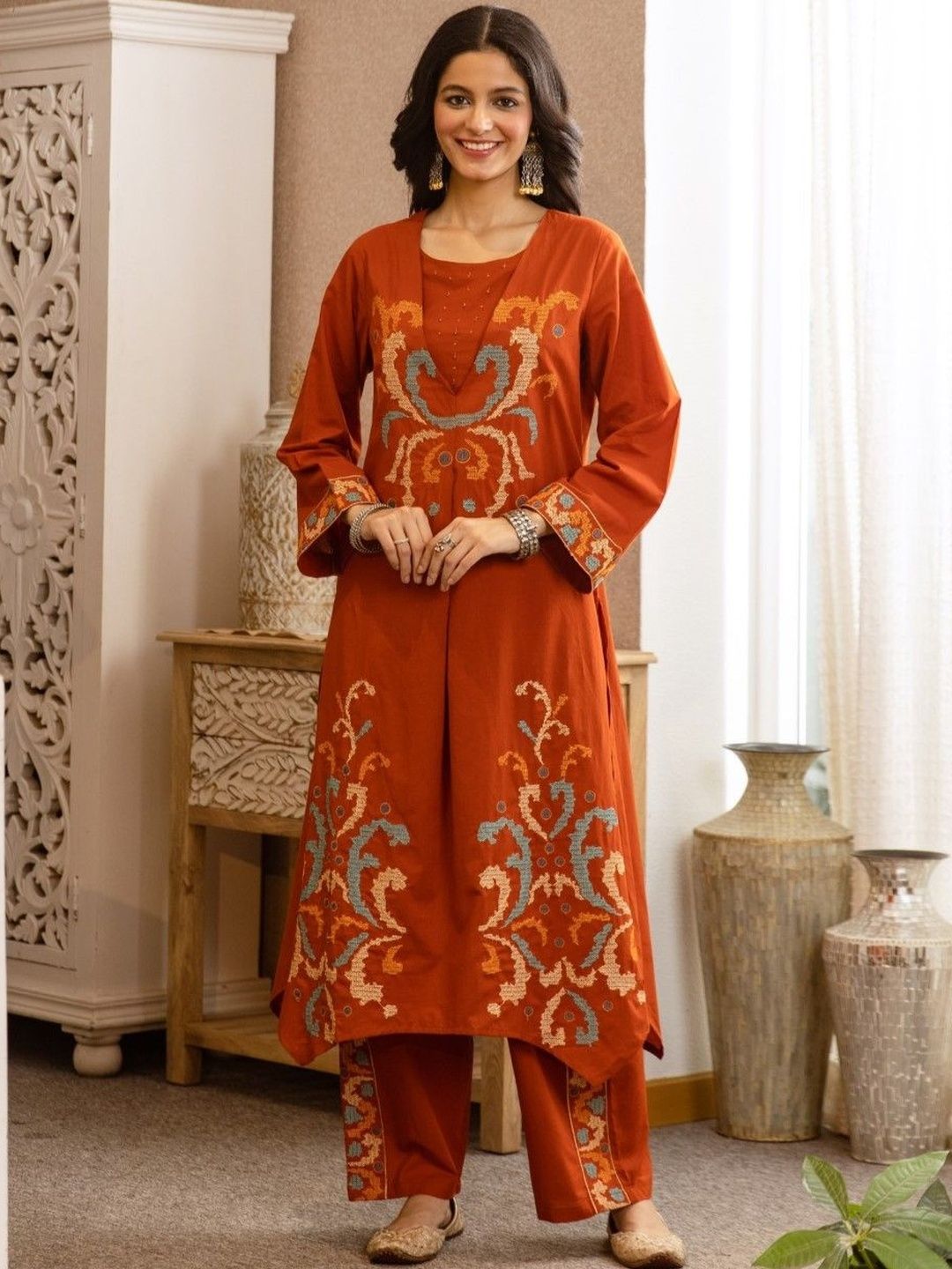 AUTUMN LANE Women Embroidered Pure Cotton Kurta with Pyjamas-picture-12