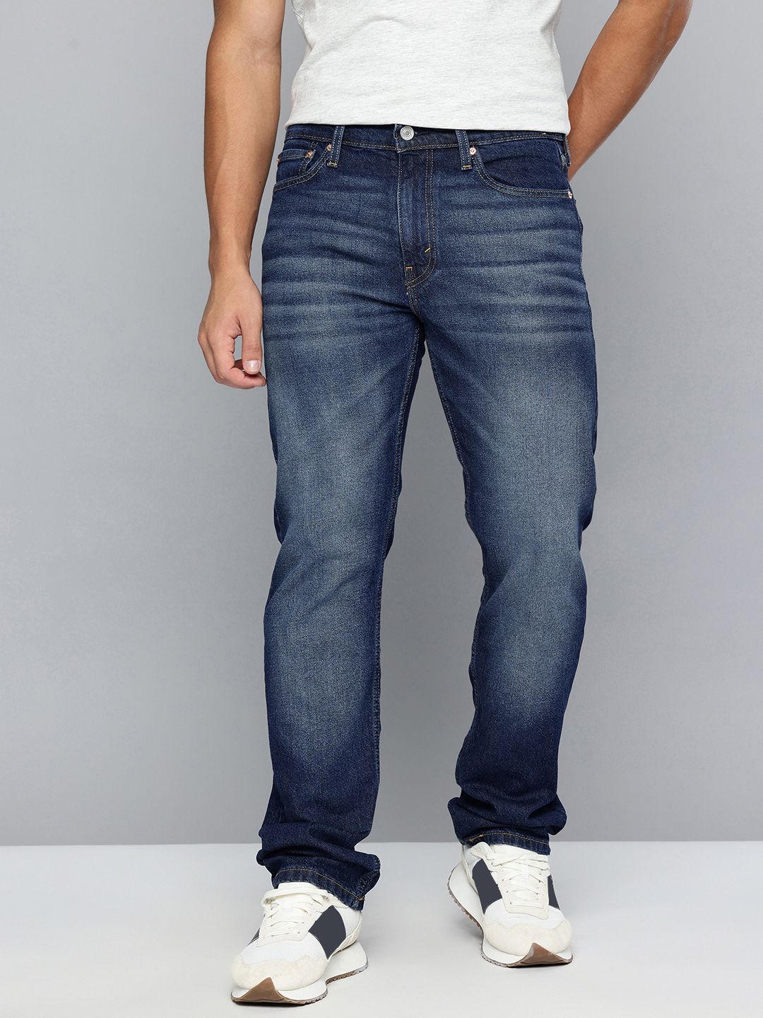 Levis Men 513 Straight Fit Mid-Rise Light Fade Stretchable Jeans-image-35