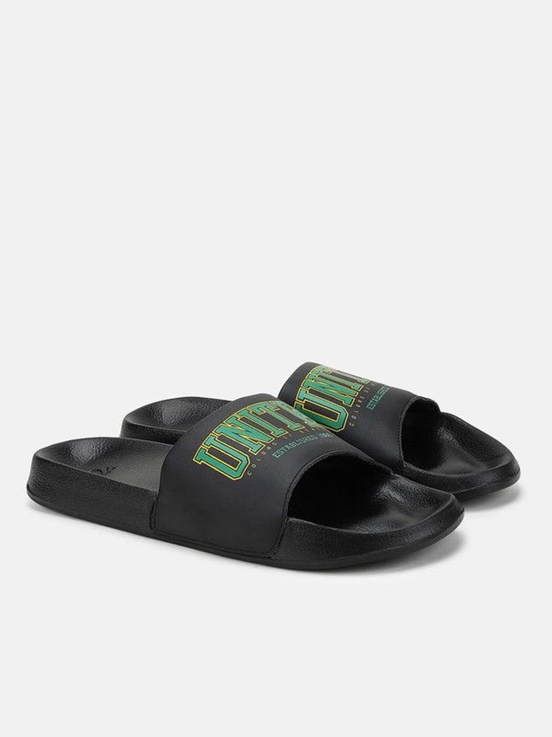 United Colors of Benetton Men Printed Slip-On-picture-19