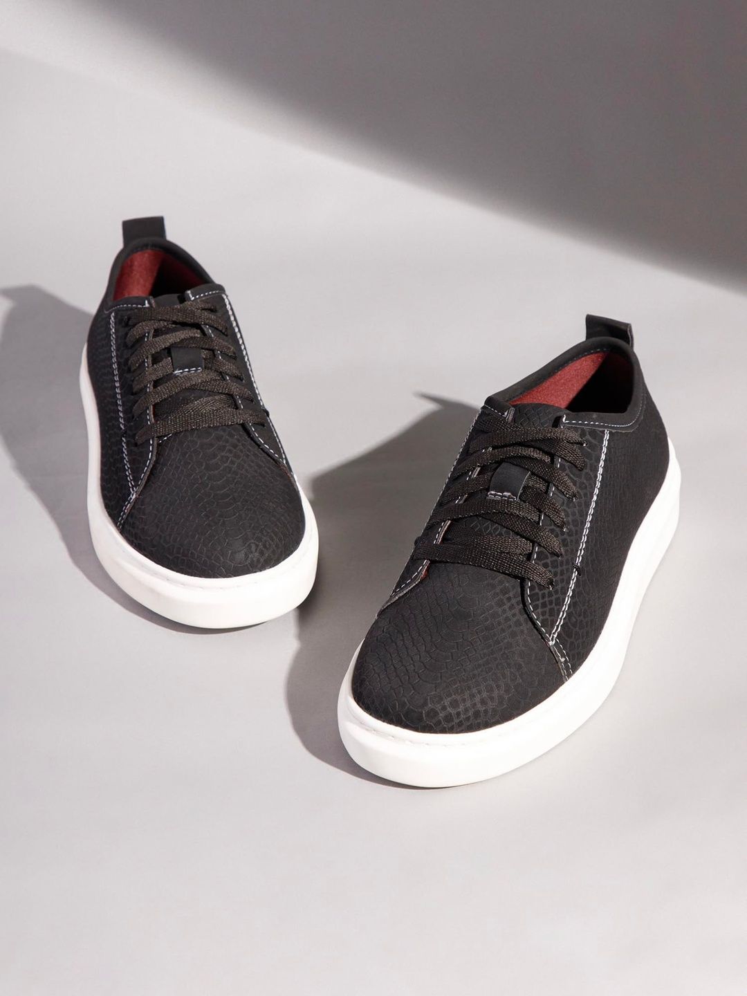 WAVE WALKER Men Colourblocked Sneakers-picture-30