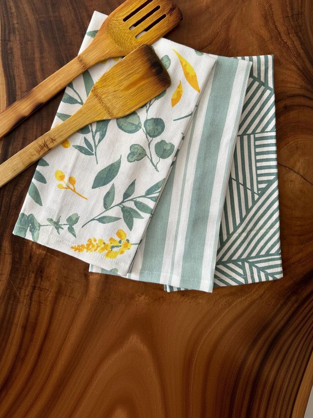 Oak & Lily White 3 Pieces Printed Cotton Kitchen Towels-image-15
