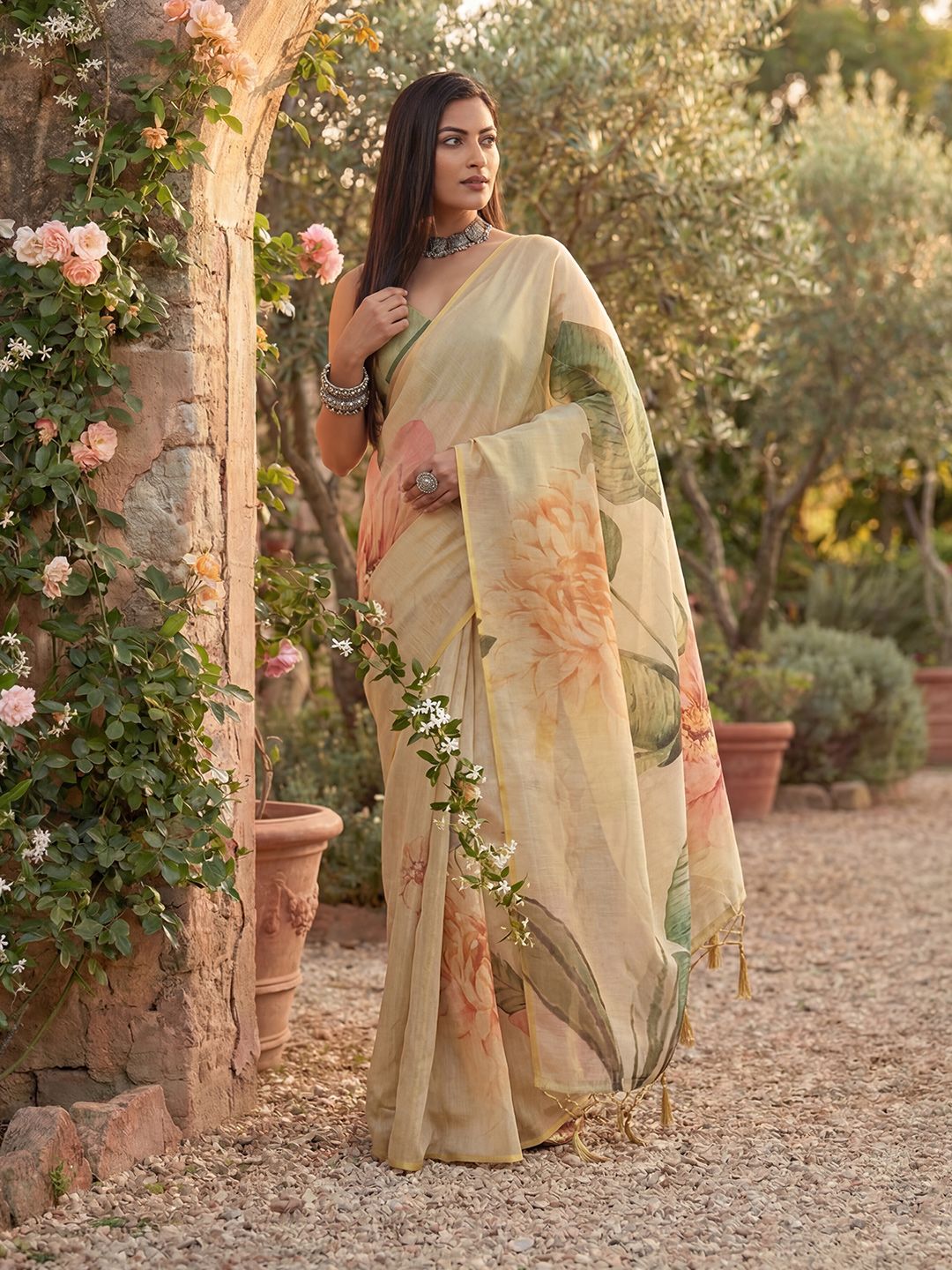 kasee Floral Organza Saree-picture-25