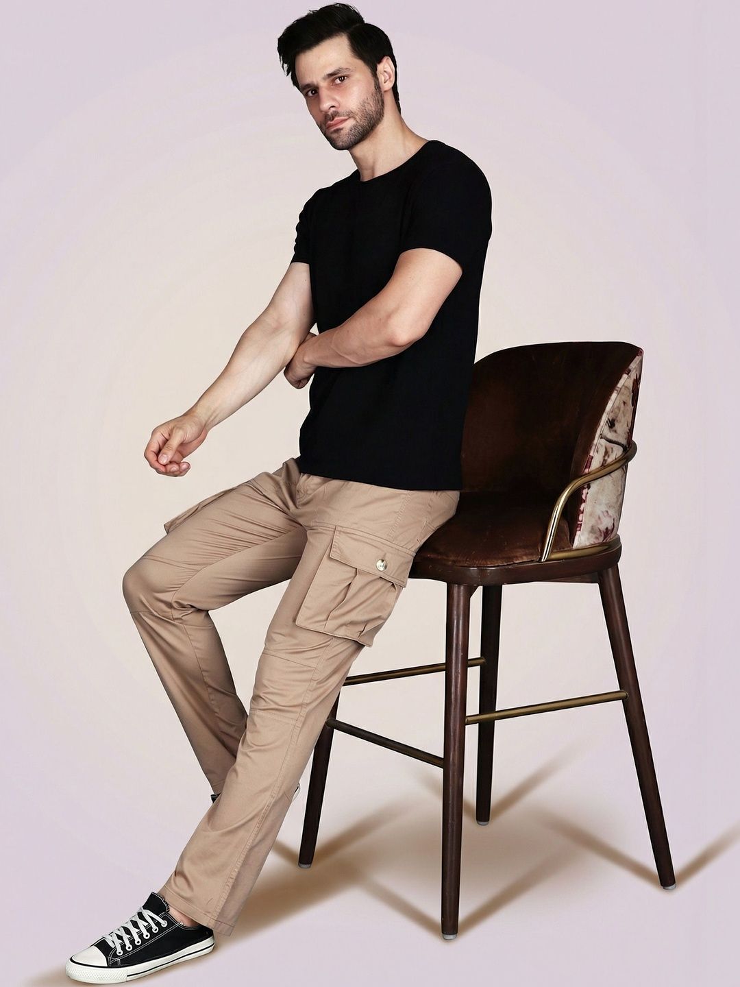 The Roadster Lifestyle Co Men Cotton Mid-Rise Cargos Trousers-image-27