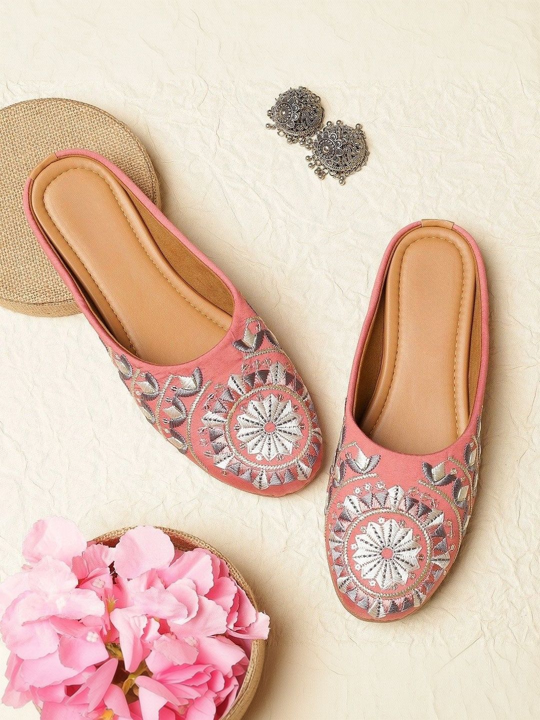 KALINI Women Embellished Ethnic Mojaris with Embroidered Flats-image-45
