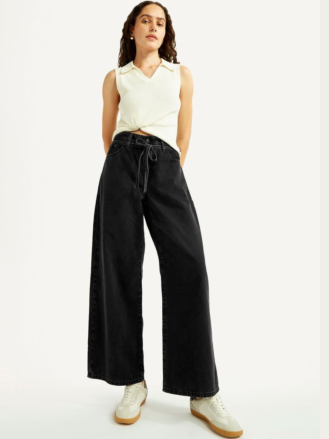 Levis Women Classic Straight Fit Mid-Rise Heavy Fade Jeans-image-28