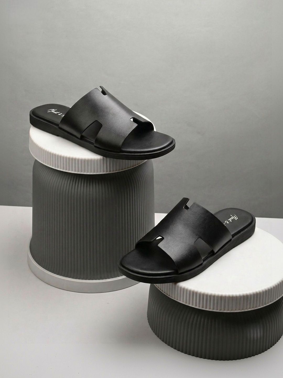 Mast & Harbour Men Slip-On-picture-17