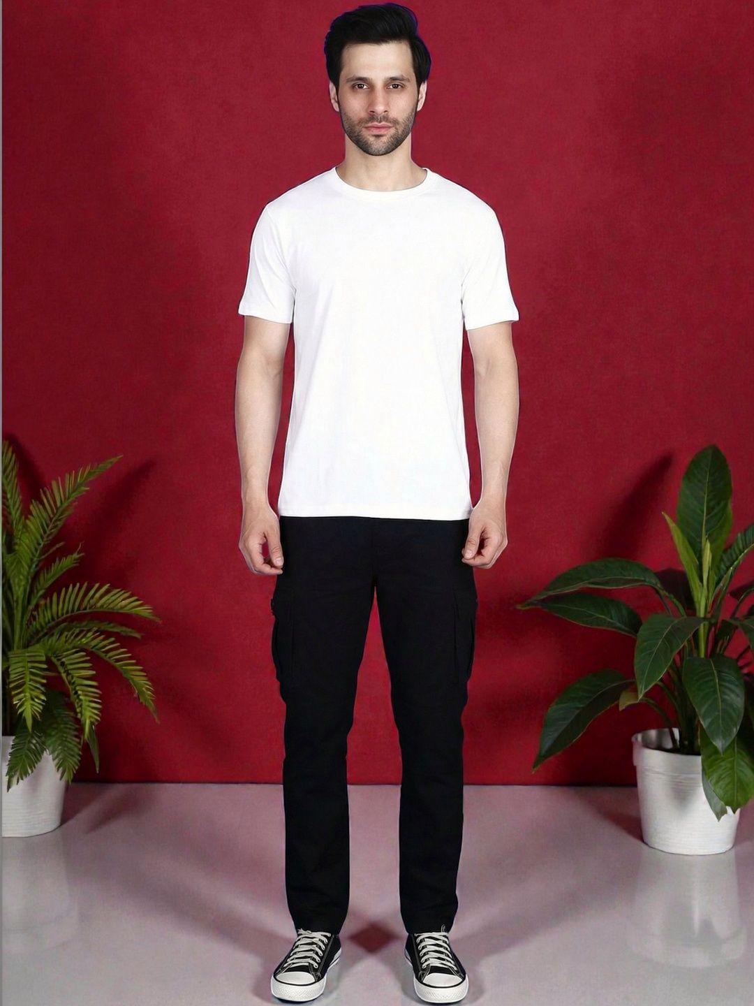 The Roadster Lifestyle Co Men Cotton Mid-Rise Cargos Trousers-image-5