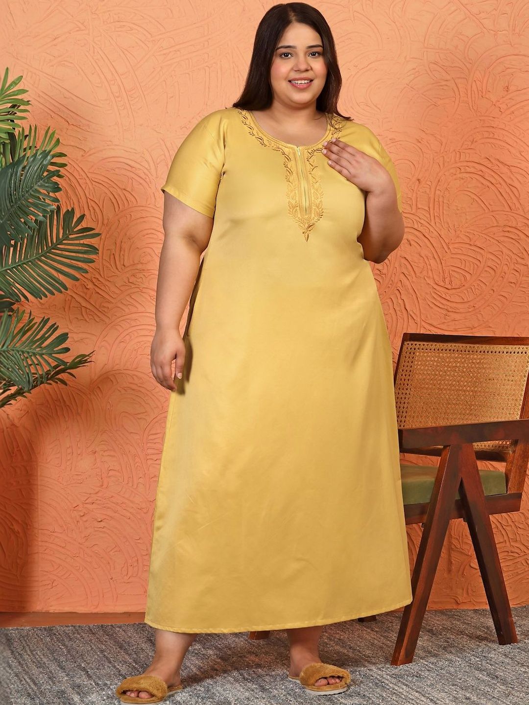 KLOTTHE Soft Feel Plus Size Round Neck Maxi Nightdress-picture-48