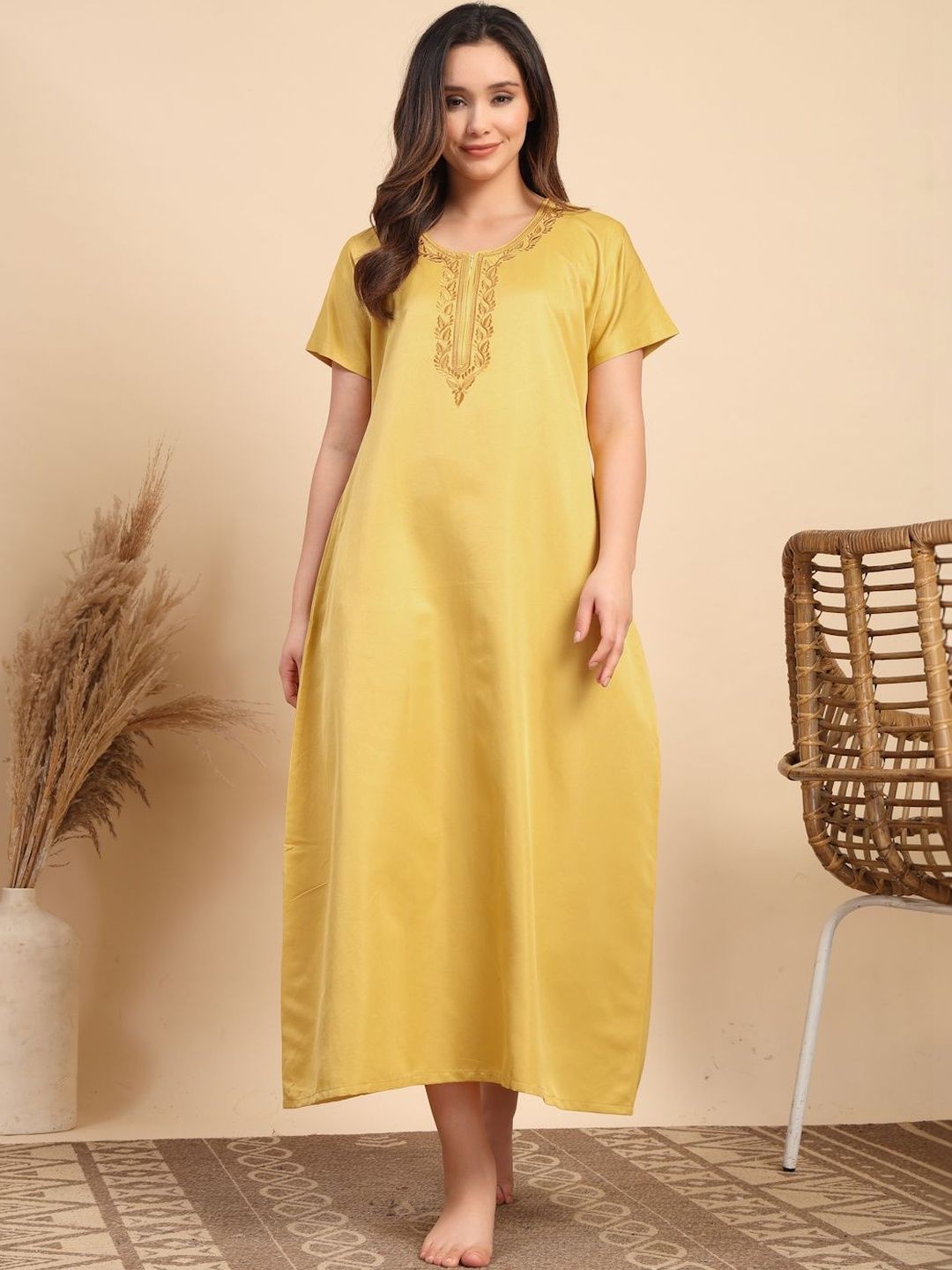 KLOTTHE Solid Soft Feel Round Neck Satin Maxi Nightdress-picture-11