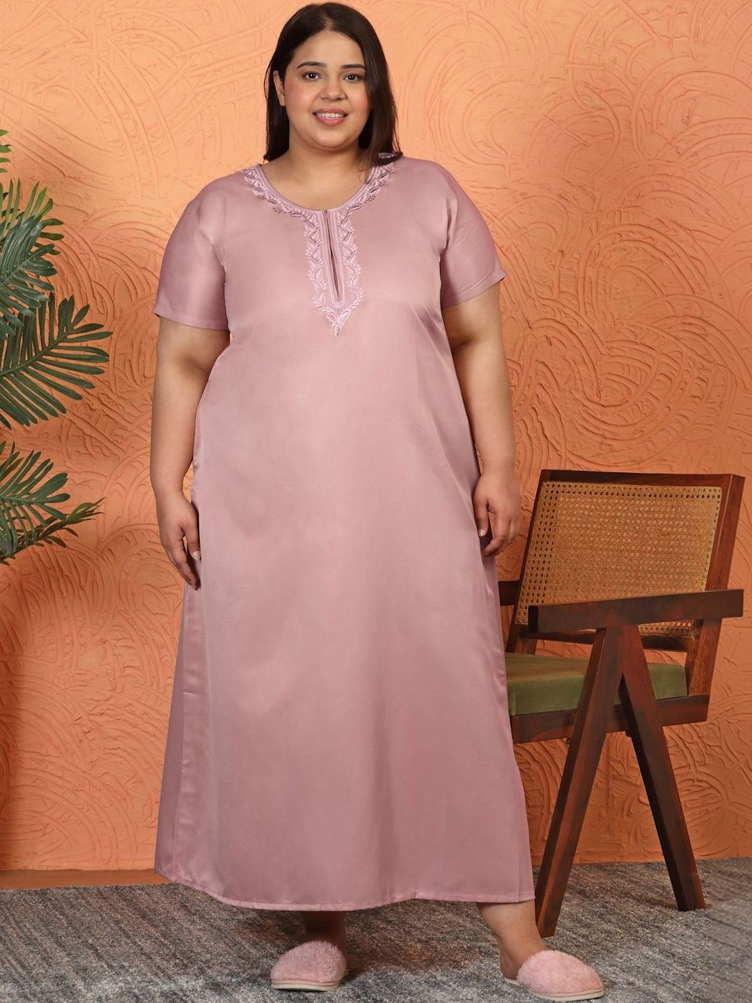 KLOTTHE Soft Feel Plus Size Round Neck Maxi Nightdress-picture-35