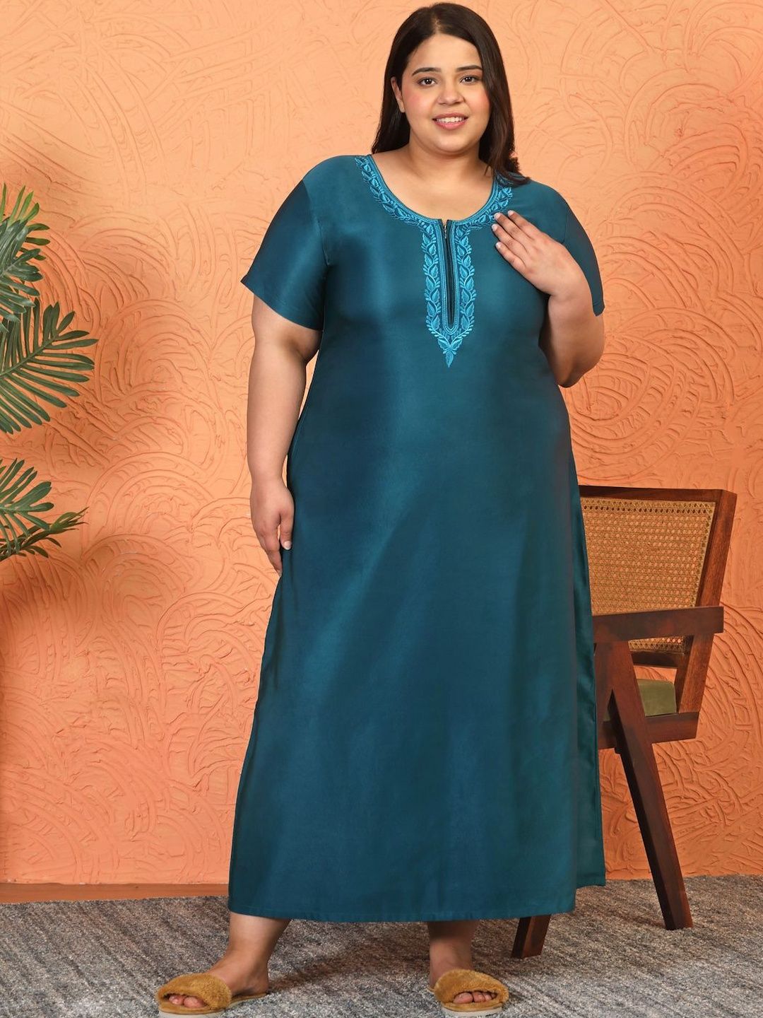 KLOTTHE Soft Feel Plus Size Round Neck Maxi Nightdress-picture-22