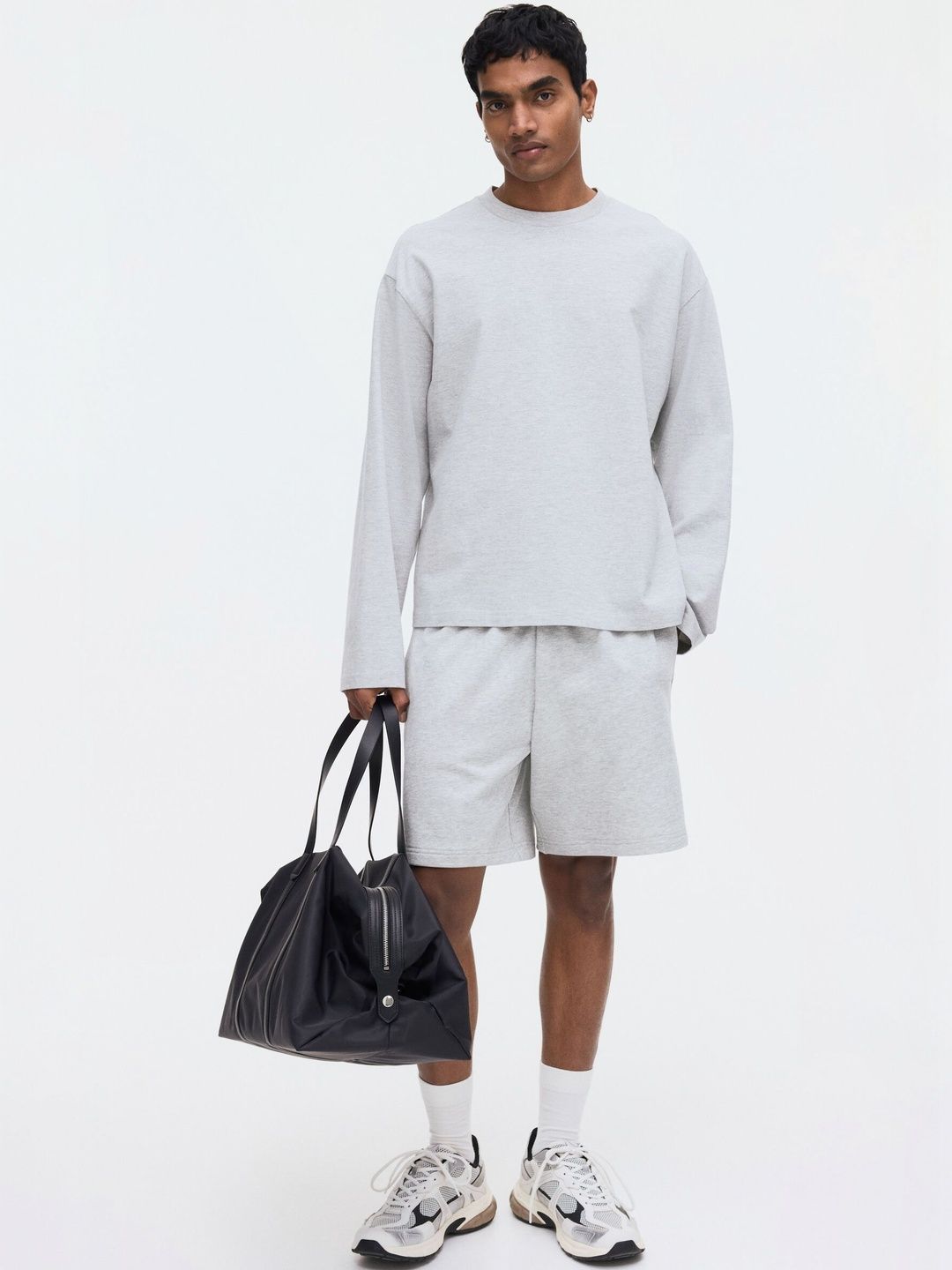 H&M Regular Fit Sweatshorts-picture-21