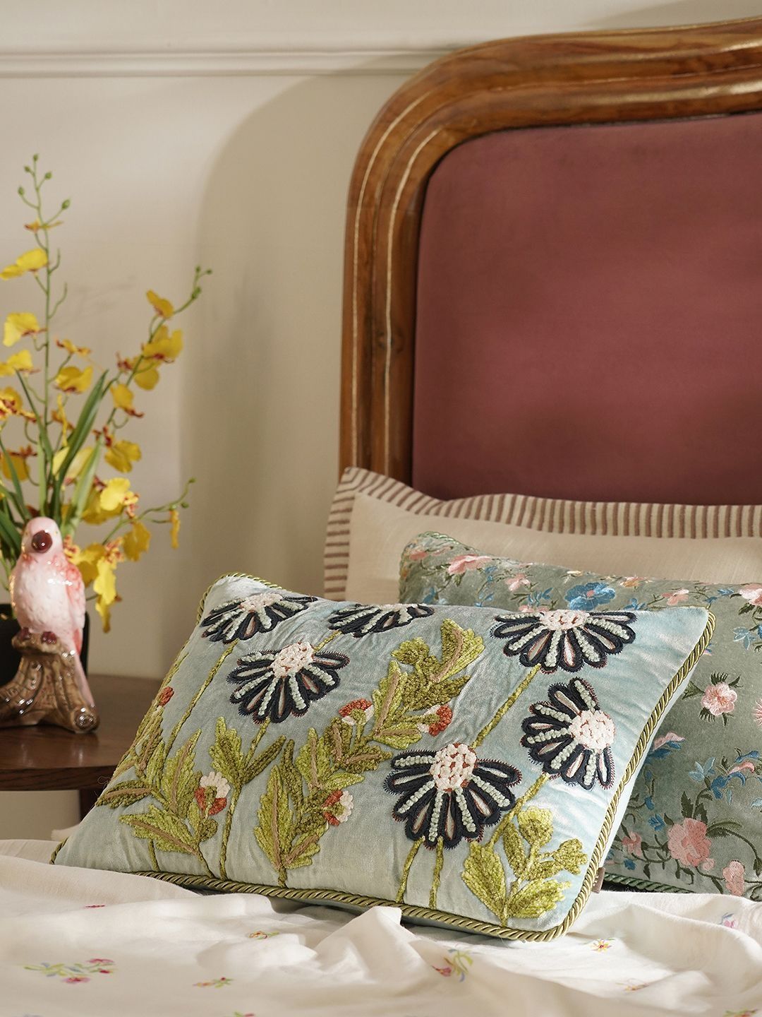 Pure Home and Living Blue Floral Embroidered Velvet Cushion Cover-image-45