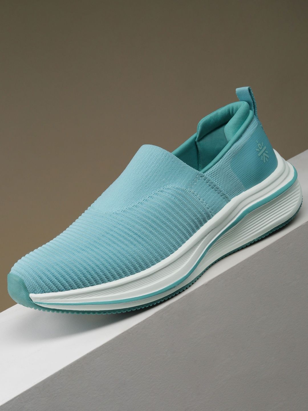 CULT Women's Grace Walking Shoes Sea Green Sports Shoes
