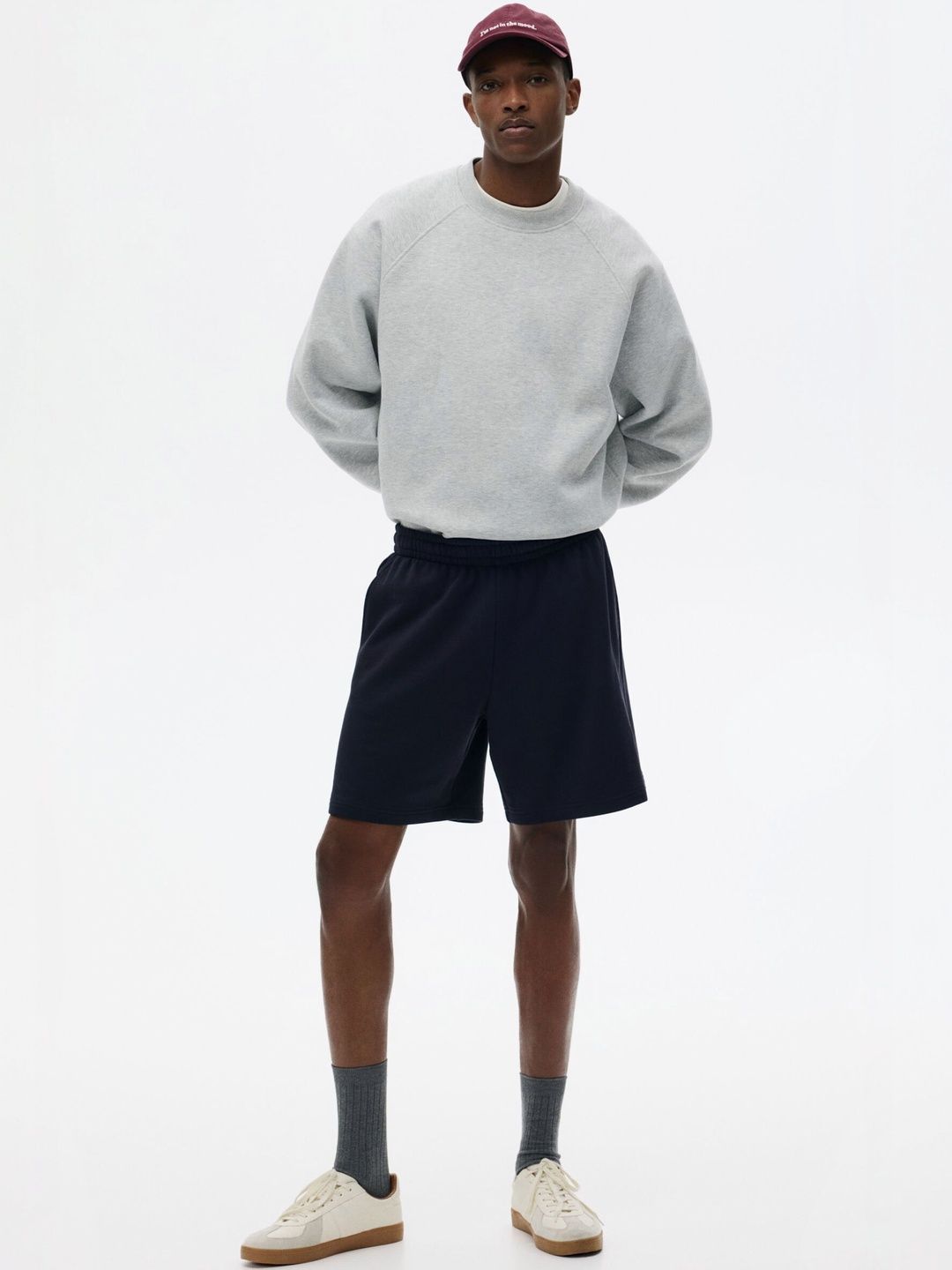 H&M Regular Fit Sweatshorts-picture-38