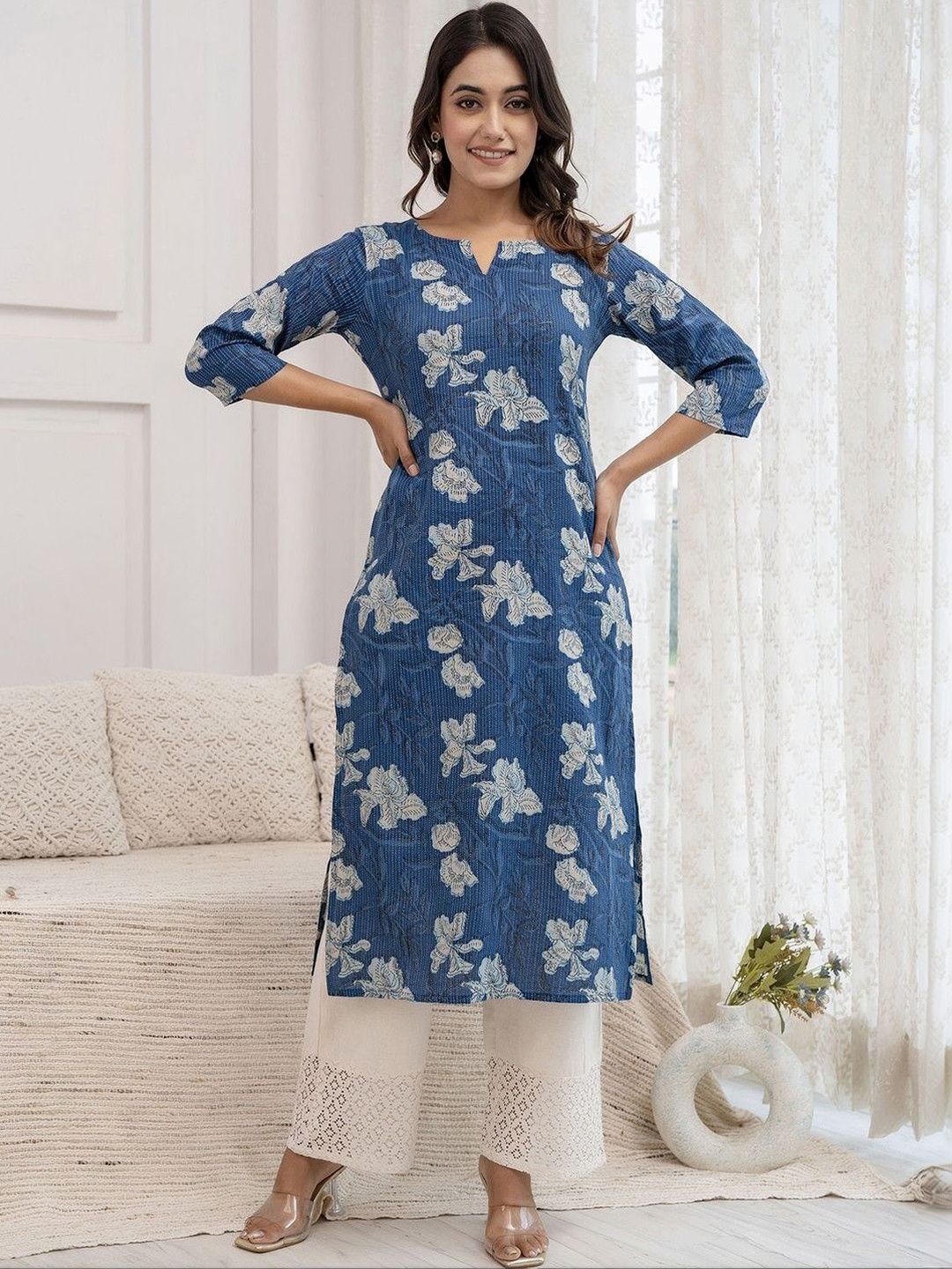 Jsimar Floral Printed V-Neck Kurti-picture-14