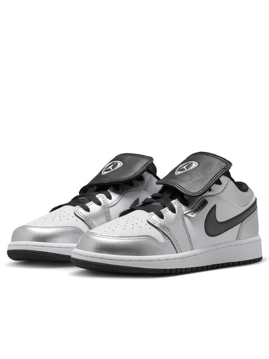 Nike Air Jordan 1 Low SE Older Kids' Shoes-picture-26