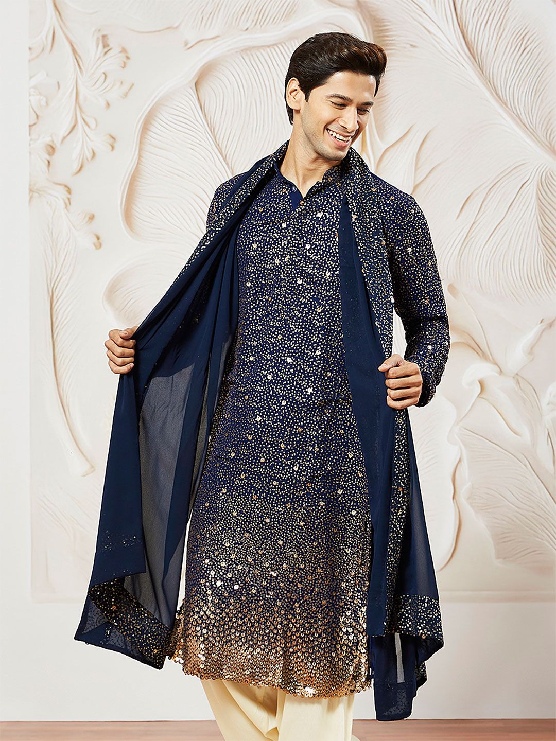 VASTRAMAY Men Navy Blue Ombre Sequin Georgette Kurta with Matching Dupatta Set-picture-50
