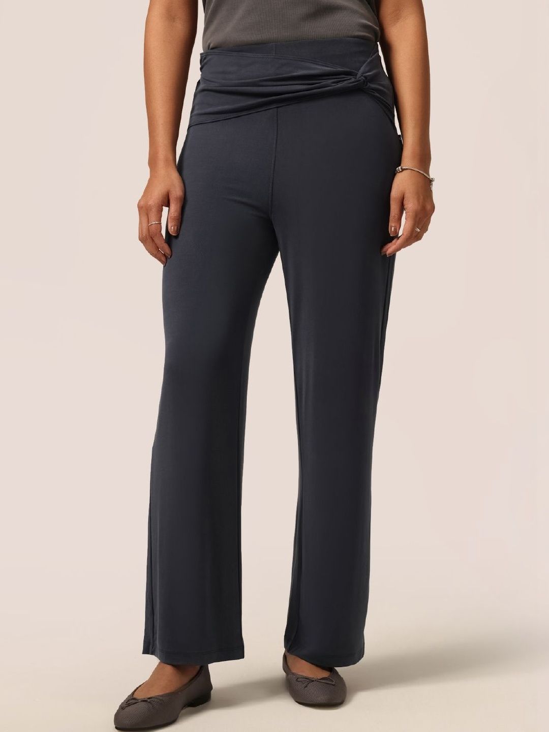 Blissclub Women Relaxed Straight Leg Straight Fit Easy Wash Trousers-picture-38