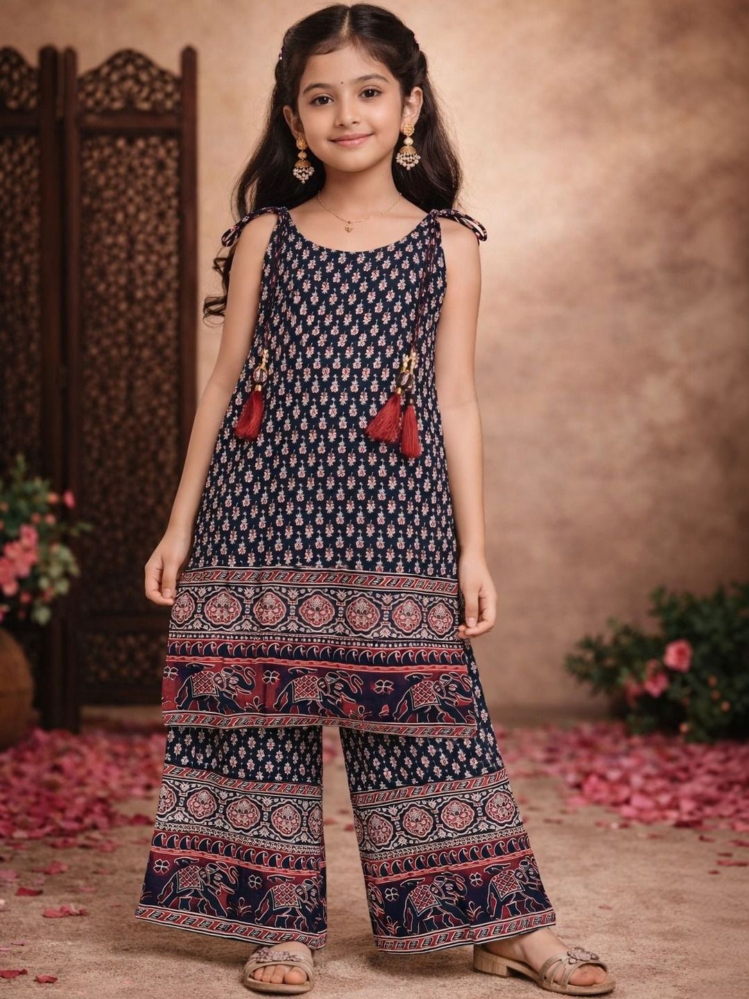 Sangria Girls Printed Pure Cotton Round Neck Kurta & Palazzos-picture-31