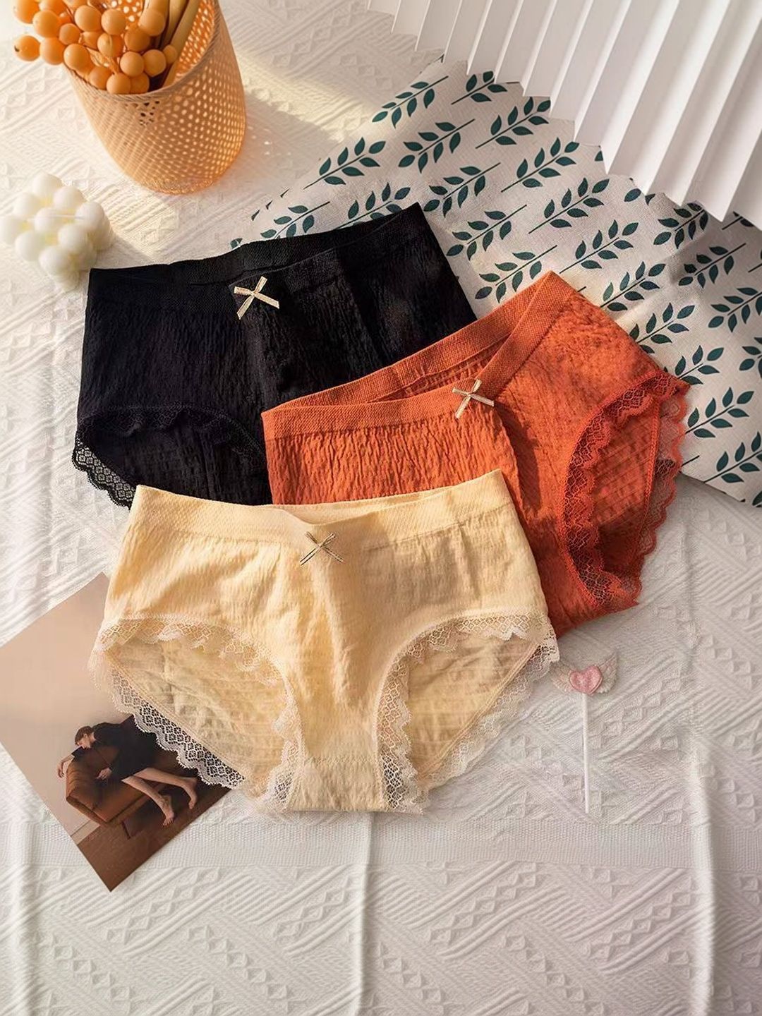 Moda Rapido Women Pack of 3 Self Design Leak-Proof Seamless Assorted Hipster Briefs-picture-11