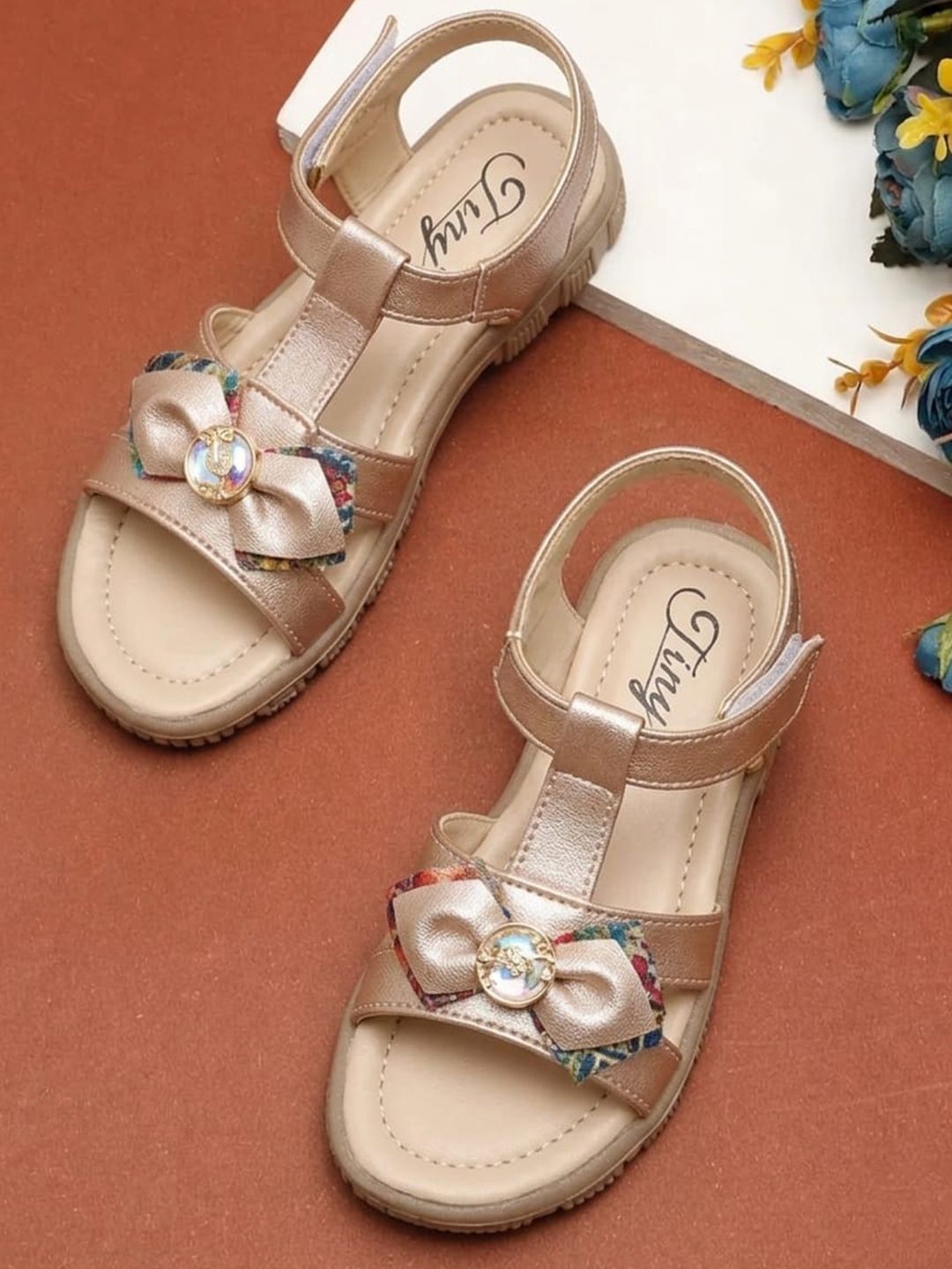 Tiny Bugs Girls Comfort Sandals deal from myntra Tiny Bugs Girls Comfort Sandals deal from myntra