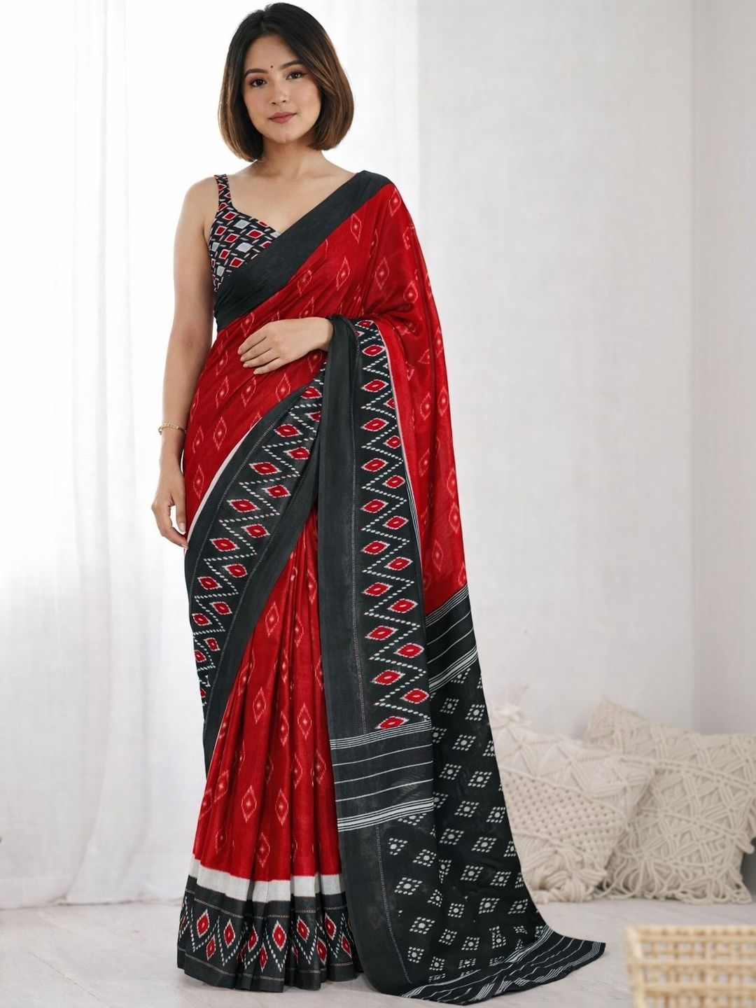 Vibhagyaa Batik Pure Cotton Pochampally Saree-picture-25