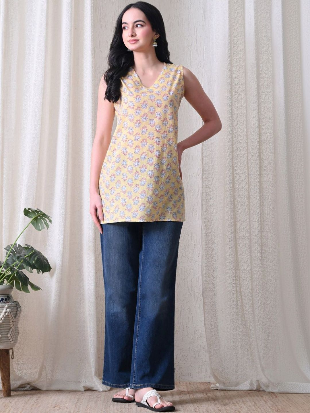 Anouk Rustic Ethnic Motifs Printed V-Neck Pure Cotton Kurti-image-30