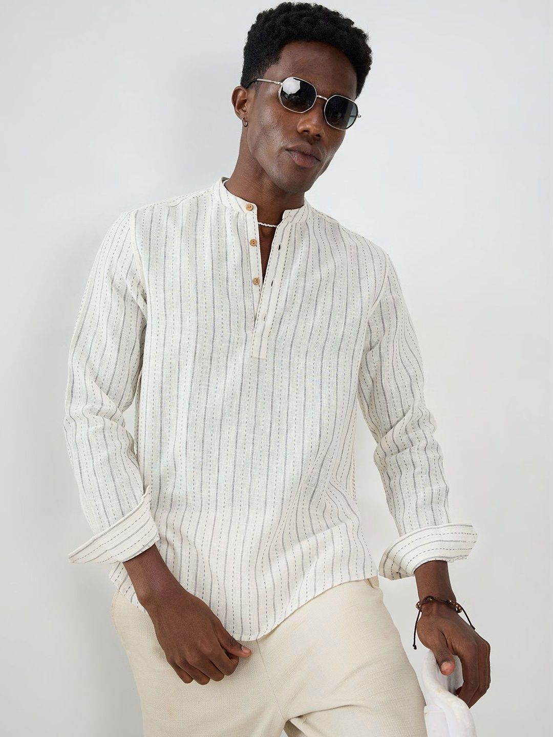 VASTRADO Men Striped Thread Work Kurta-picture-20