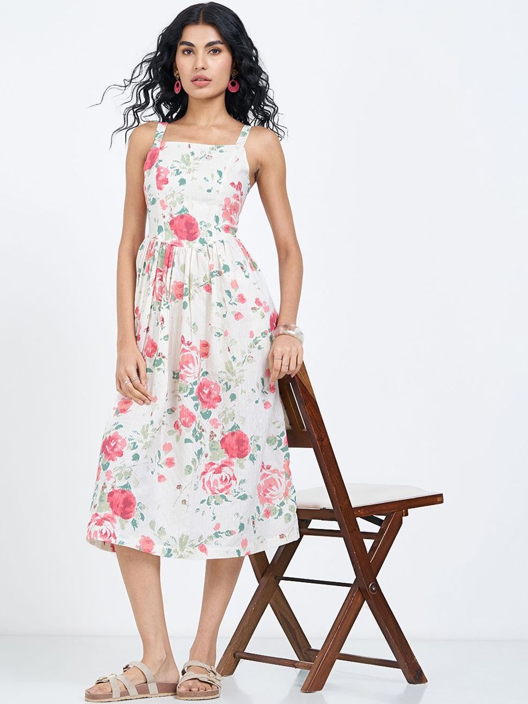 AKKRITI BY PANTALOONS Floral Print Midi Dress-picture-30