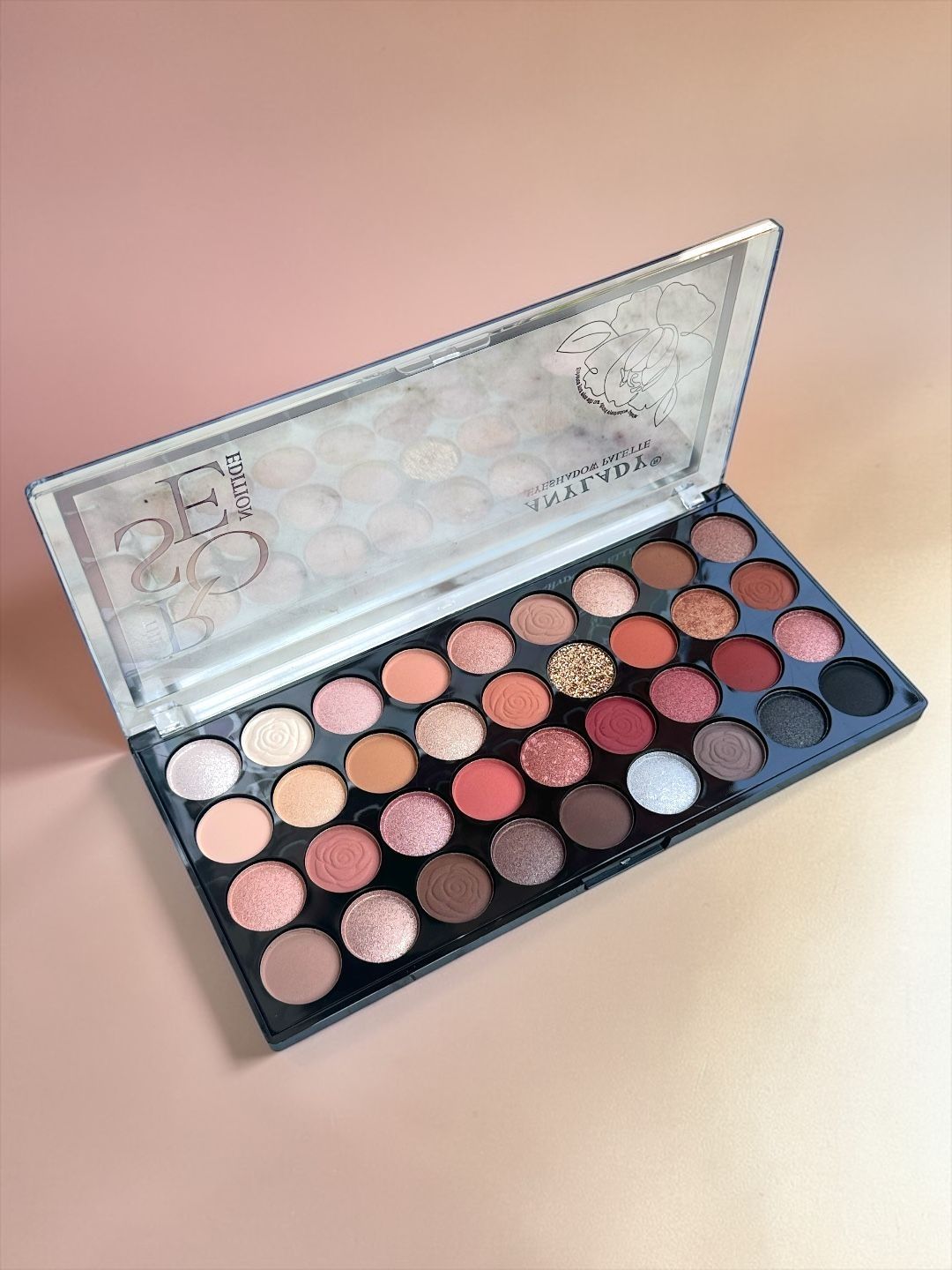 color strokes Long Lasting 32 Color Eyeshadow Palette - 150 g - Rose Edition-picture-43